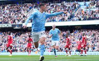 Cận cảnh tình huống sao Man City bóp cổ đối thủ