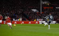 Man Utd kết thúc năm tồi tệ, ghế của Ten Hag lung lay 