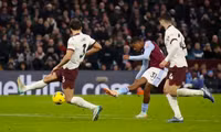 Man United và Man City gây sốc ở vòng 15 Ngoại hạng Anh