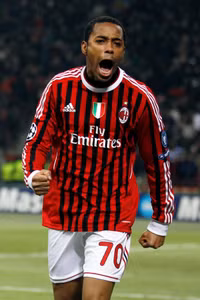 Robinho lĩnh án 9 năm tù vì cưỡng hiếp tập thể