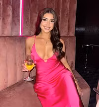 Lộ diện các nàng WAGs xinh như mộng của tuyển Australia 