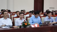 Cán bộ, giáo viên phải tự bồi dưỡng để đáp ứng yêu cầu của CTGDPT mới ảnh 4