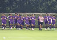 Chùm ảnh: U23 Việt Nam hứng khởi trong ngày đầu tiên tại Qatar 