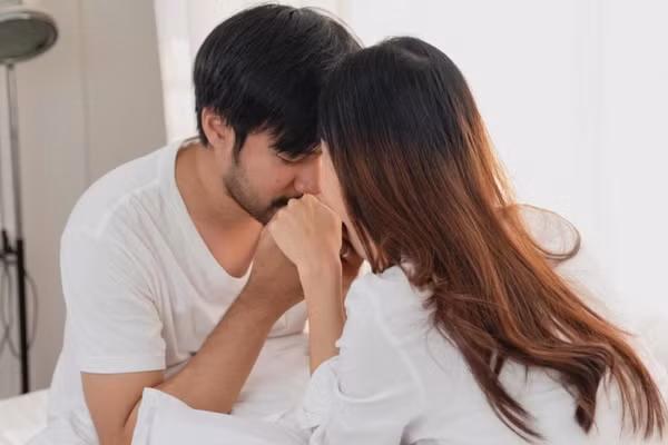 Đối với nam giới, ham muốn tình dục chịu sự kích thích của hormone androgen trong cơ thể. (Ảnh: ITN)