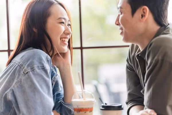 Con đường theo đuổi phụ nữ đầy gian nan và trắc trở. (Ảnh: ITN).
