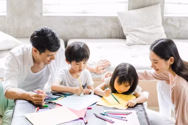 Dạy bằng lời không bằng dạy bằng hành động. (Ảnh: ITN).