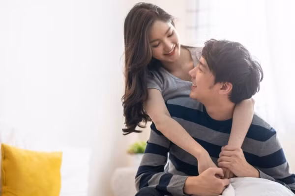 Tình yêu là sự hòa quyện sâu sắc của hai tâm hồn. (Ảnh: ITN)