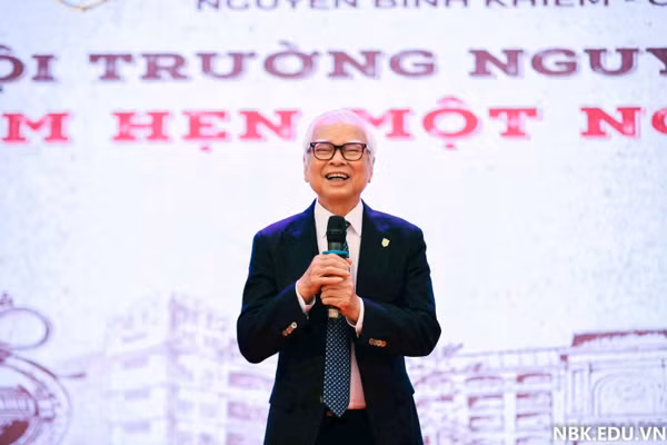 Nhà giáo, TS. Nguyễn Văn Hòa (Ảnh: NTCC)