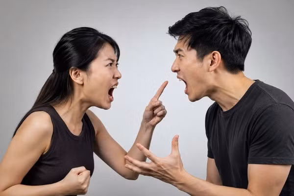 Tử vi 12 con giáp ngày 7/9: Mão dễ tranh cãi nơi công sở