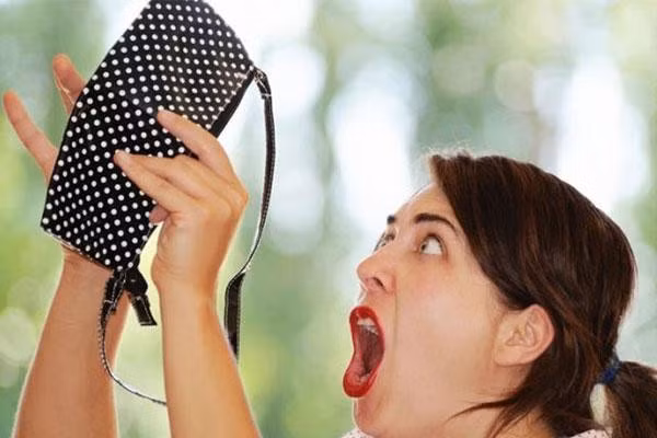 Tử vi 12 con giáp ngày 3/9: Mão đề phòng hao tài, Mùi công việc thuận lợi