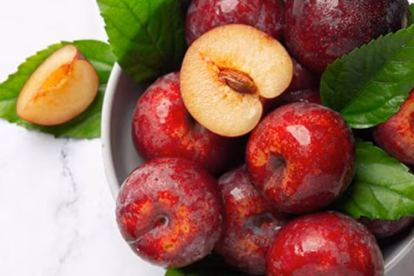 Pectin trong mận giúp tăng nhu động ruột, cải thiện tình trạng táo bón. (Ảnh: ITN).