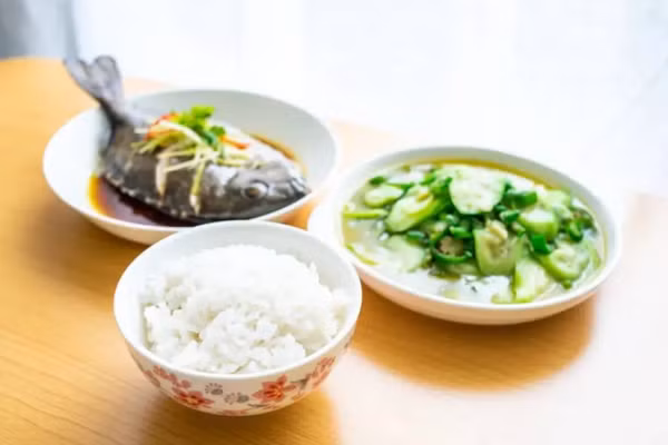 Hãy biến từng miếng cơm của bạn thành một khoản đầu tư cho sức khỏe. (Ảnh: ITN).