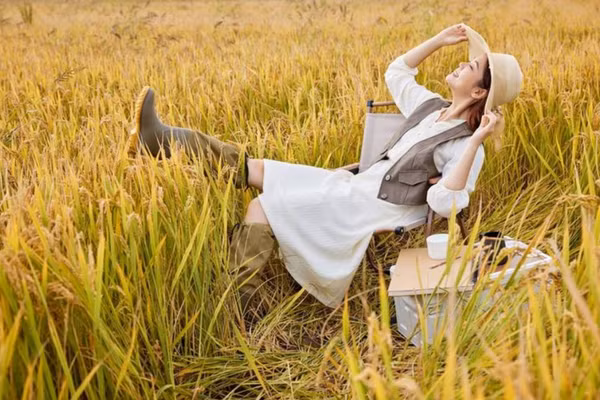 Hãy điều chỉnh thói quen sinh hoạt tốt, ngủ sớm và dậy sớm mỗi ngày, sự điều chỉnh nhỏ cũng giúp tăng tài lộc cho bạn. (Ảnh: ITN).