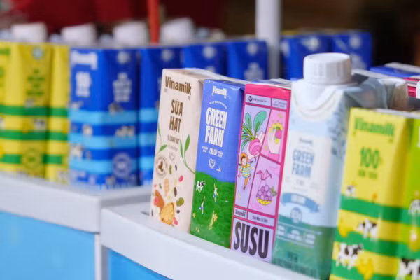 Minh bạch hóa chuỗi giá trị, Vinamilk tái định nghĩa chất lượng sữa Việt