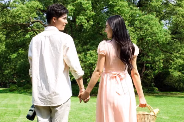 Giai đoạn yêu đương không chỉ mang lại cảm giác hạnh phúc và trải nghiệm vui vẻ, mà còn tạo ra những thay đổi.