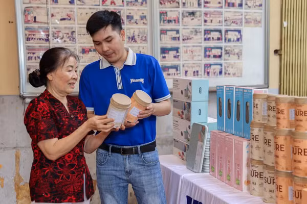Vinamilk đón thế hệ “đồng niên” tham quan nhà máy với lời hứa chăm sóc sức khỏe bằng dinh dưỡng chất lượng