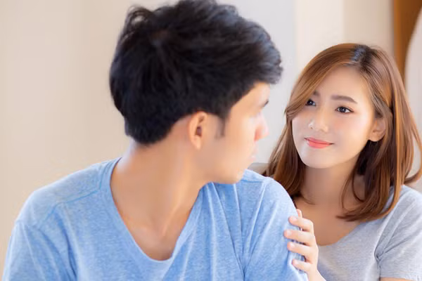 Lắng nghe thực sự không chỉ là sự tiếp nhận của tai, mà còn là sự trao đổi của tâm hồn. (Ảnh: ITN)