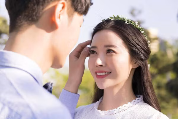 Vợ chồng vốn là để bù trừ và hỗ trợ lẫn nhau. (Ảnh: ITN).