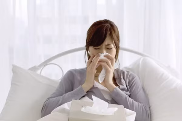 Cảm lạnh được coi là một bệnh nhẹ, nhưng nó vẫn gây ra nhiều phiền toái trong sinh hoạt hàng ngày của chúng ta. (Ảnh: ITN)
