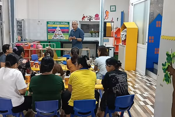 Chuyển đổi số giáo dục: Khi trường học cần nhiều hơn những phần mềm rời rạc