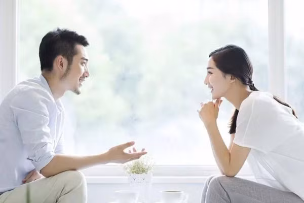Phụ nữ hiểu chuyện có khả năng xây dựng mối liên kết cảm xúc sâu sắc với đàn ông. (Ảnh: ITN)
