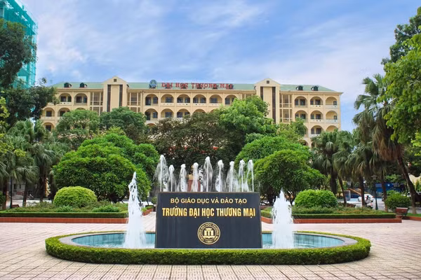 Trường Đại học Thương mại thông báo tuyển dụng viên chức năm 2026 
