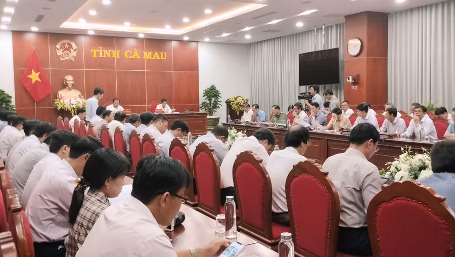 Ban Chỉ đạo Kỳ thi tốt nghiệp THPT năm 2024 tỉnh Cà Mau họp triển khai kế hoạch chuẩn bị Kỳ thi. Ban Chỉ đạo Kỳ thi tốt nghiệp THPT năm 2024 tỉnh Cà Mau họp triển khai kế hoạch chuẩn bị Kỳ thi.