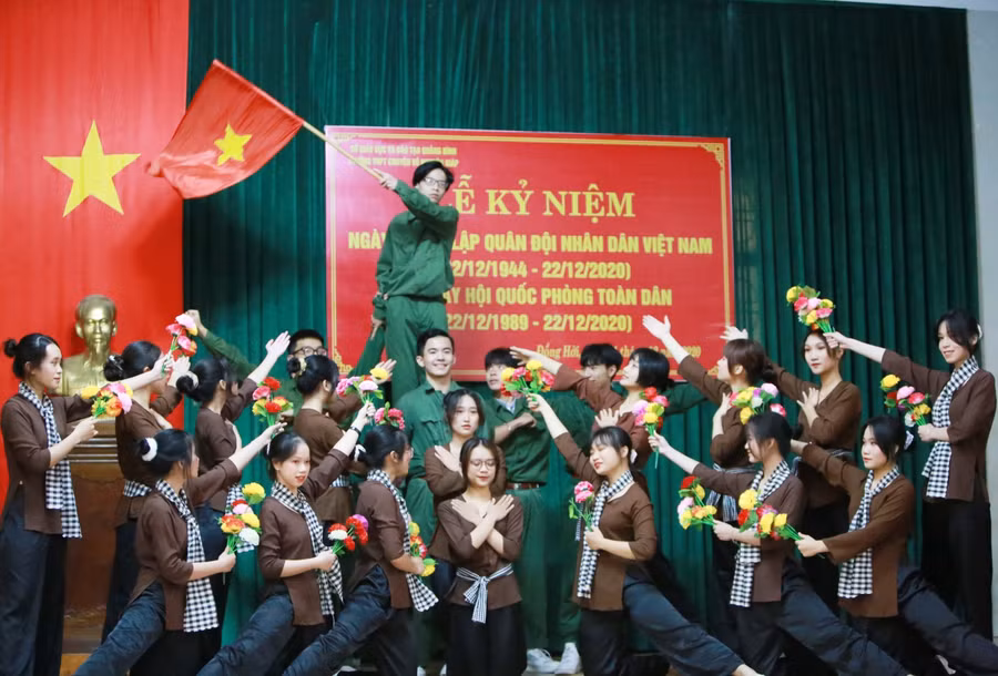 Tiết mục văn nghệ tri ân truyền thống của QĐND Việt Nam nhân kỷ niệm 76 năm thành lập (22/12/1944 - 22/12/2020).