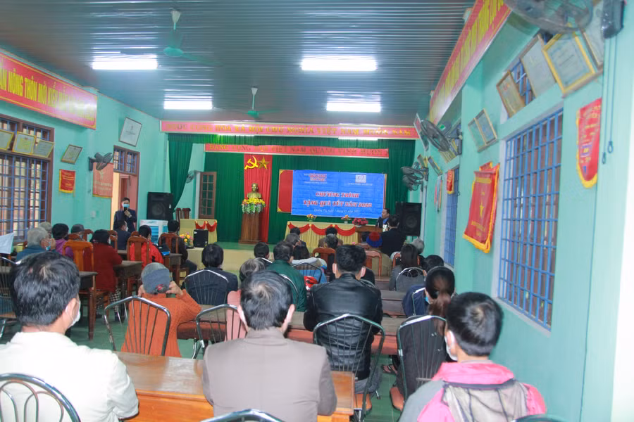 Toàn cảnh của chương trình tặng quà Tết năm 2022.