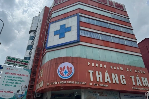 Phòng khám Đa khoa Tháng Tám đã nhiều lần bị Sở Y tế TPHCM xử phạt.