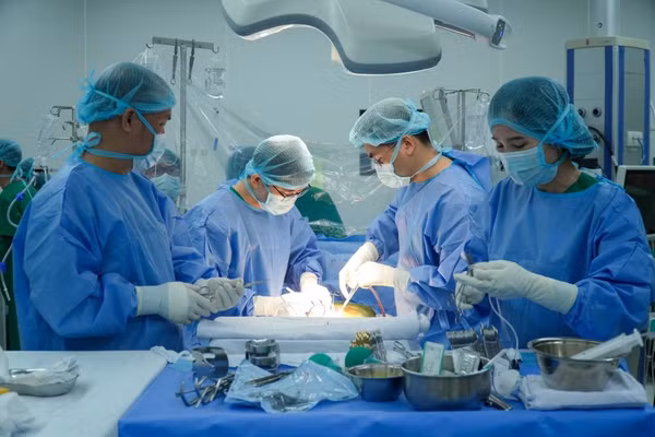 Đây là ca ghép gan thứ 9 được thực hiện tại Bệnh viện Quân Y 175 từ đầu năm đến nay. (Ảnh: BVCC)