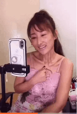 Soái ca, soái tỷ TikTok bị lộ ảnh qua cam thường "đẹp đến... xuất quỷ" ảnh 28