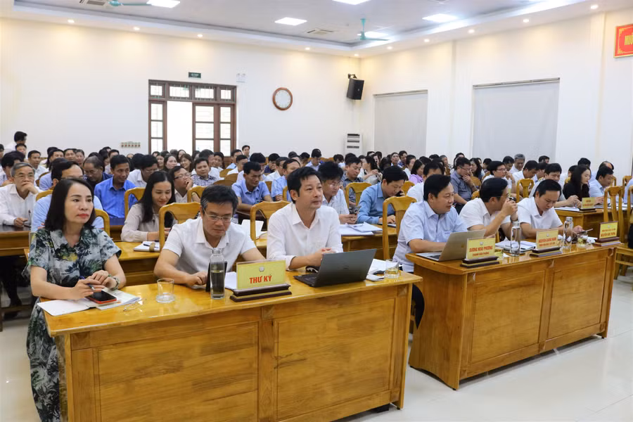 dai-bieu-hinh3 (1).jpg