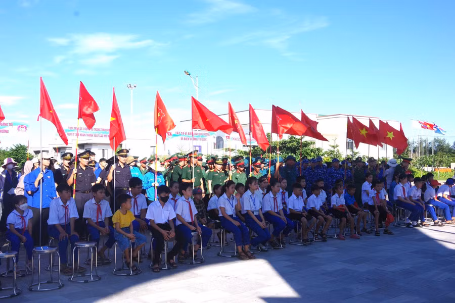 Học sinh các trường học tham gia chương trình.