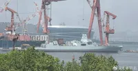 Trung Quốc liên tiếp hạ thủy khu trục hạm Type 055 'nhanh chóng mặt'