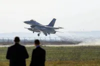 Phi đội 'tình nguyện viên quốc tế' lái F-16 Ukraine đã được thành lập