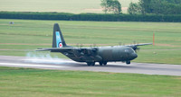 Không lực Hoàng gia Anh chia tay huyền thoại C-130 Hercules