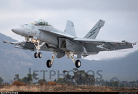 Kiev không còn hy vọng nhận tiêm kích F/A-18F và EA-18G từ Australia?