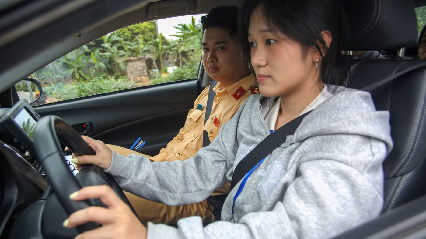 Thí sinh sẽ phải trải qua 12 bài sát hạch.
