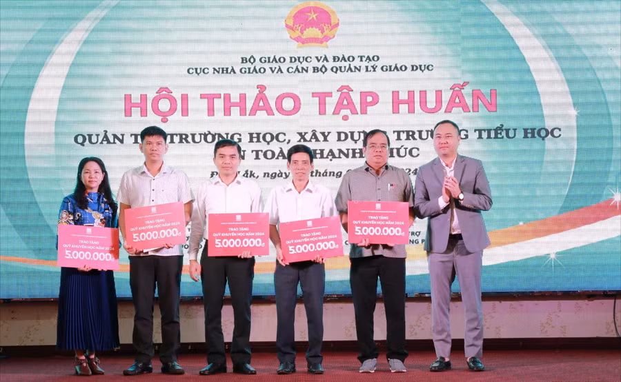 Hồng hà.jpg