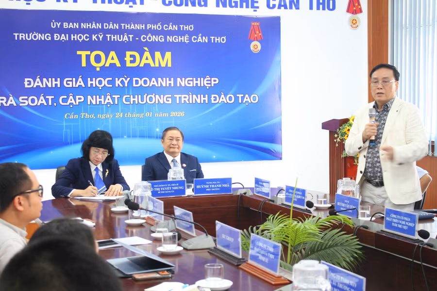 ngay-hoi-viec-lam-5.jpg