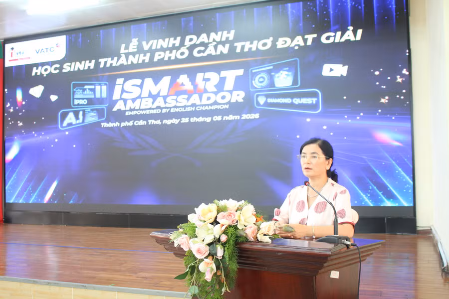 can-tho-vinh-danh-hoc-sinh-tieng-anh-3.jpg