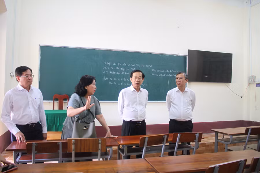 bi-thu-can-tho-3.jpg