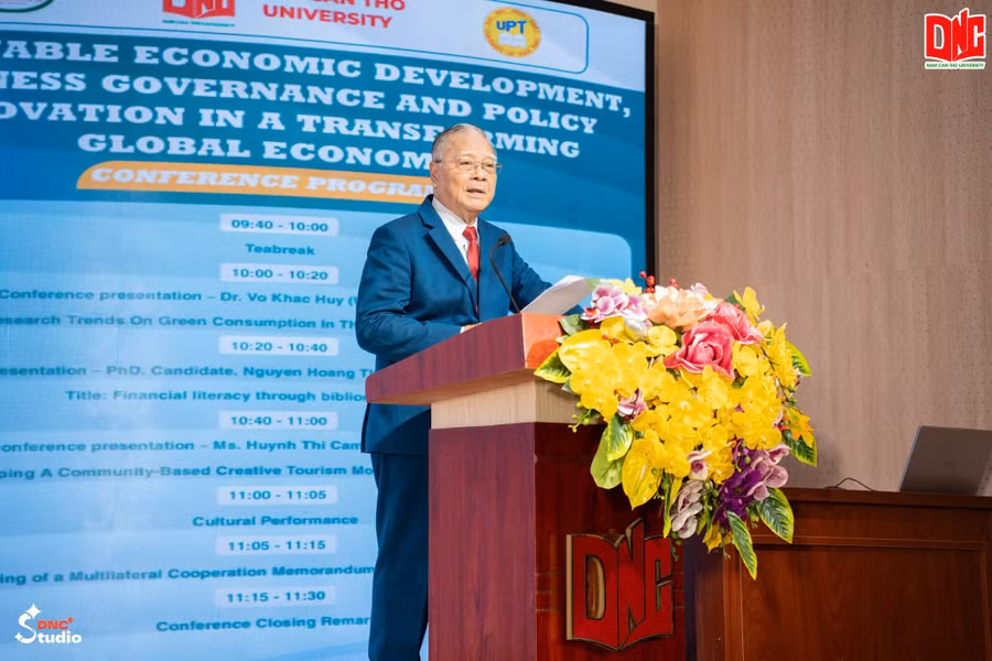 dh-nam-can-tho-hoi-thao-qt-2.jpg