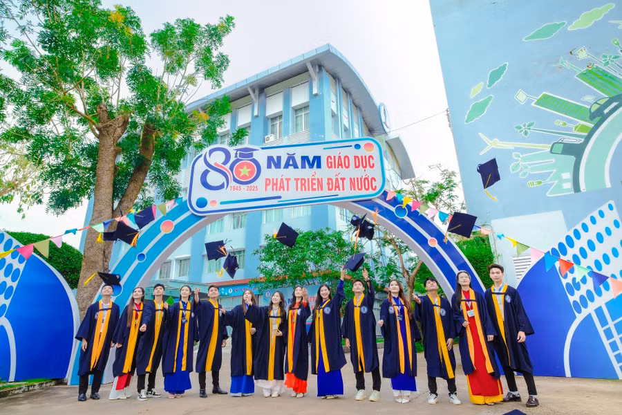 Nhiều ngành học Trường ĐH Đồng Tháp áp dụng chính sách học bổng của Chính phủ.