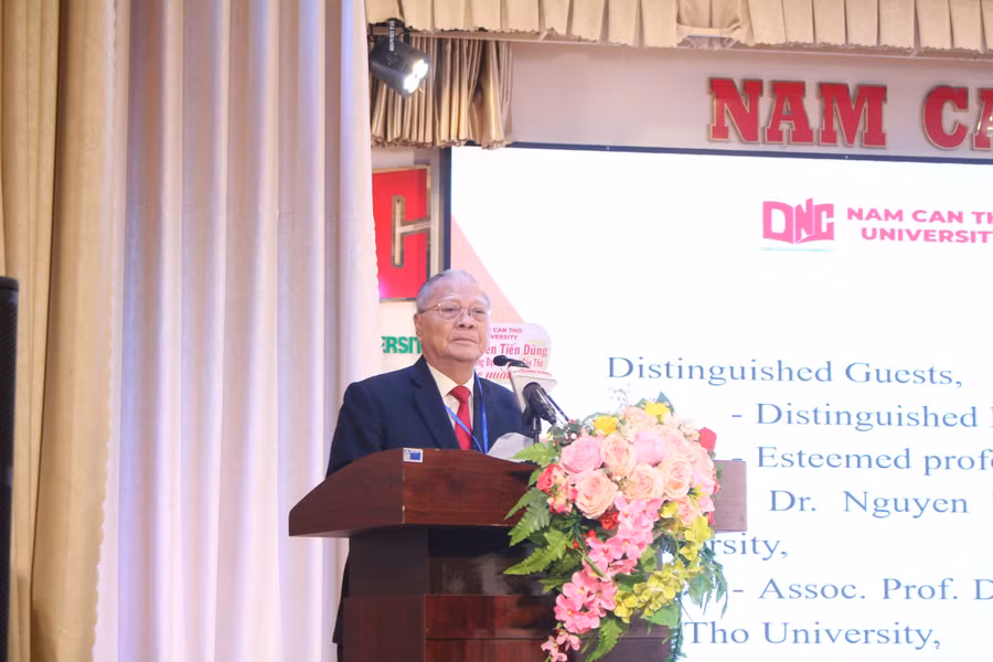 dn-nam-ct-hoi-thao-4.jpg