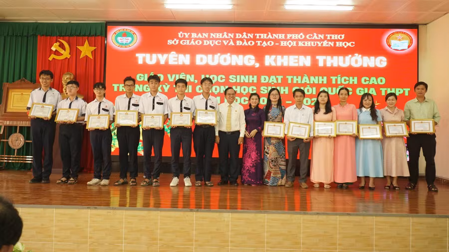 can-tho-tuyen-duong-hs-gioi-8.jpg