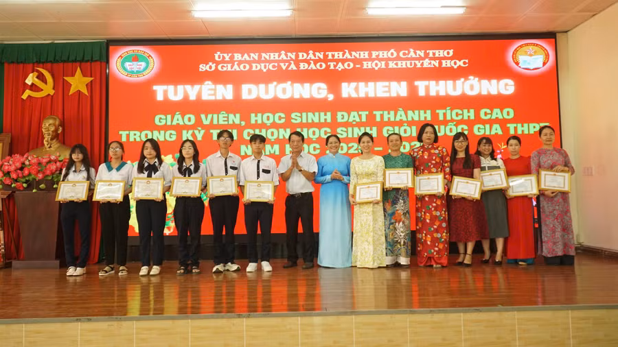 can-tho-tuyen-duong-hs-gioi-3.jpg