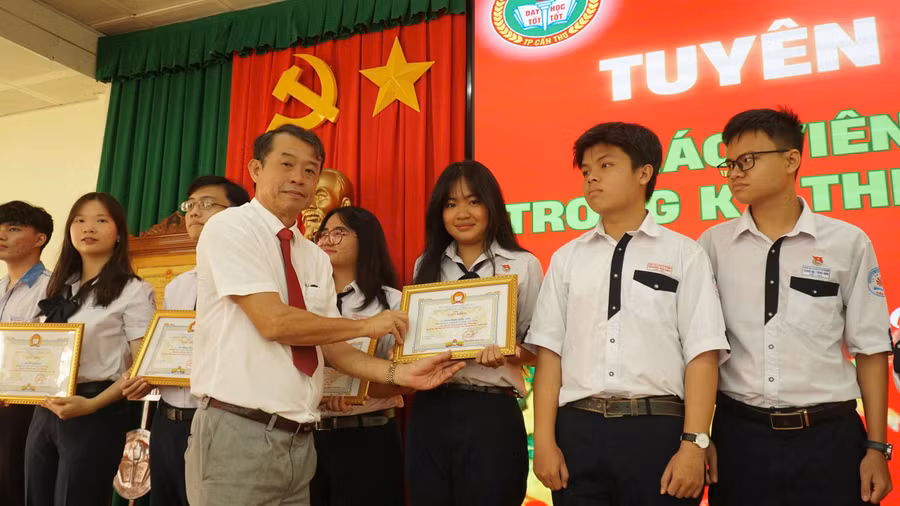 can-tho-tuyen-duong-hs-gioi-5.jpg