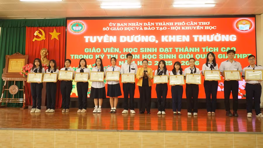 can-tho-tuyen-duong-hs-gioi-2.jpg